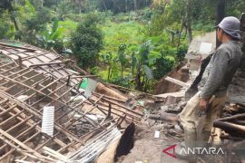 BPBD Cianjur kerahkan petugas karena pergeseran tanah meluas