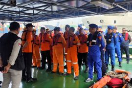 KN SAR Permadi dikerahkan evakuasi ABK MV Girolando Express