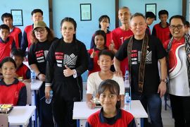 Kota Singkawang pastikan anak dapat layanan pendidikan setara