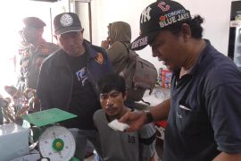 Polisi Bukittinggi tangkap pengirim paket kerupuk sanjai berisi sabu