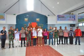 Dinkes  Maluku gandeng Pemda Malra gelar pelayanan kesehatan bergerak gratis