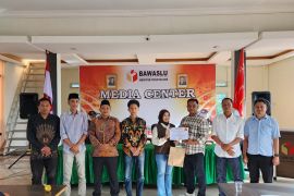 Bawaslu Sumbar gelar Pendidikan Pengawasan Partisipatif di Pesisir Selatan