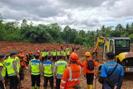 Dompet Dhuafa kerahkan tim DMC sisir area terdampak longsor di Cilacap