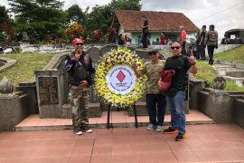 BB1%MC gelar Patriot Ride ke makam pejuang kemerdekaan O Hardjadinata