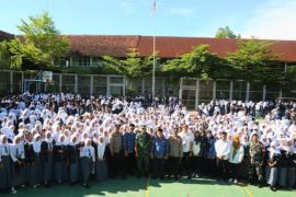 Ribuan siswa di lima lokasi Desa Siapsiaga Deklarasi Pelajar Damai