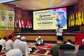 Ketua Golkar Kalsel ingatkan kader gencarkan kegiatan keagamaan bersama warga