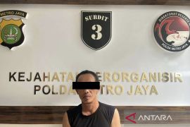 Polisi ciduk pria berikut ganja siap edar 476,5 gram di Kota Depok