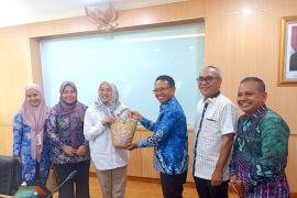 Pemprov Kalsel temui KLH bahas solusi atasi masalah sampah