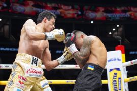 Espinoza pertahankan gelar dunia WBO setelah TKO Arnold Khegai
