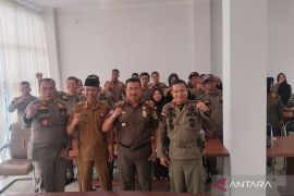 Satpol Mukomuko tingkatkan SDM puluhan anggotanya