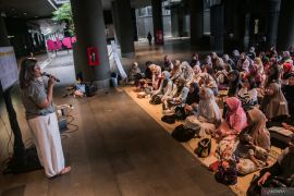 Main sama Bapak di Yogyakarta Page 4 Small