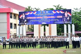 Polda NTT terjunkan 895 personel dalam operasi Zebra Turangga 2025