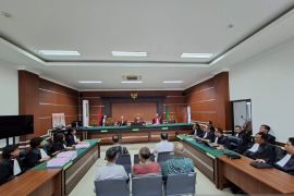 Lima terdakwa hibah GMIM dituntut satu tahun enam bulan penjara