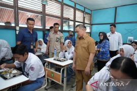KPK memanggil putra Gubernur Kalbar Ria Norsan, Arief Rinaldi