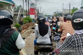 Pertamina diminta jelaskan penyebab kelangkaan BBM di Kalsel