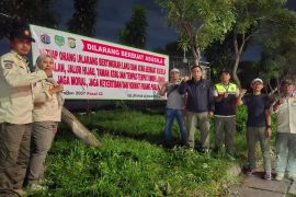 Pengawasan area prostitusi sesama jenis di taman Daan Mogot diperketat