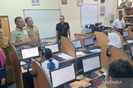 Pemkot Jaktim ungkap peserta "try out" KJP melonjak jadi 2.236 siswa