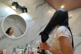 Ahli bagikan kiat merawat rambut agar sehat dan kerontokan berkurang