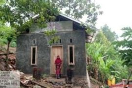 Pemprov Sultra renovasi 200 rumah tak layak huni di 13 kabupaten/kota