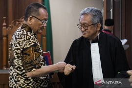 Pengacara klaim mantan Sekretaris MA Nurhadi tak terima uang gratifikasi