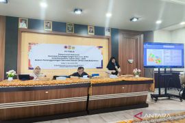 BPBD-LPPM ULM uji publik dokumen rencana penanggulangan bencana Kota Banjarbaru