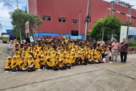 PLN untuk rakyat, PLN UPK Babel ajak siswa kenali proses kerja PLTU Air Anyir