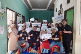 PNM salurkan beasiswa untuk masa depan pendidikan anak nasabah