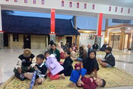 Bupati Lumajang imbau warga di zona merah Semeru segera mengungsi