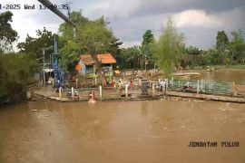 Antisipasi luapan meluas, Pemkot Tangerang siapkan pompa di Kali Angke