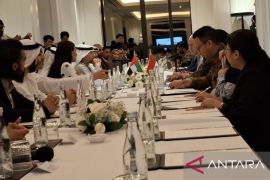 Menteri Energi UEA ingin tingkatkan investasi di Indonesia