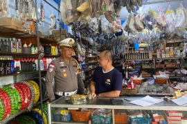 Polres Natuna periksa bengkel dan imbau larangan jual knalpot brong