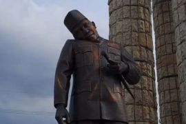 Pemkab Indramayu mulai perbaiki patung Soekarno yang rusak