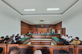 Gugatan Pdt Ricky Tafuama soal dana Rp5,2 miliar ke Hein Arina disidangkan