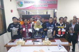 Polda Kepri musnahkan 5,5 kg narkoba hasil ungkap kasus selama bulan Oktober 2025