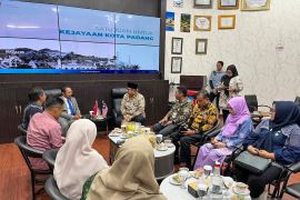 Padang-Malaysia jajaki kerja sama bidang pariwisata dan pendidikan
