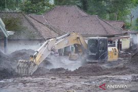 BNPB ensures emergency support after Mt. Semeru eruption