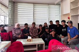 Anggota DPR fasilitasi pemulangan 13 korban penipuan perekrutan pekerja