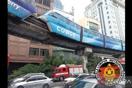 Monorel "mogok" di Kuala Lumpur, ratusan penumpang pindah kereta di atas ketinggian