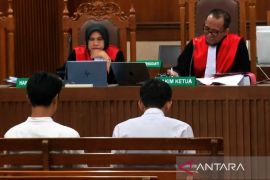 Dua pegawai ekspedisi didakwa rusak fasilitas umum saat demo Agustus