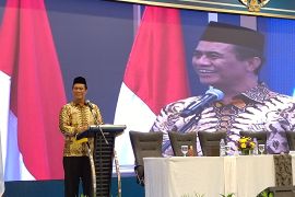 Indonesia revokes 2,229 permits in crackdown on food mafia