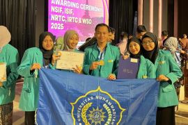 Tim Farmasi UMS sabet emas di ISIF 2025 melalui terobosan Nanoemulsi atasi peradangan