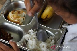 Akademisi sebut pentingnya buka wacana publik yang transparan terkait MBG