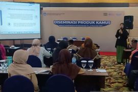 Balai Bahasa Sulut kenalkan bahasa daerah dengan kamus bergambar