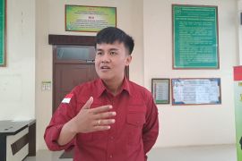 Bea Cukai buru tiga warga Bengkayang DPO rokok ilegal