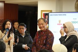 Hermawan Kartajaya meluncurkan buku pemasaran soal China