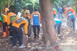 Terminal Kampung Rambutan bersih-bersih jelang libur Natal-Tahun Baru