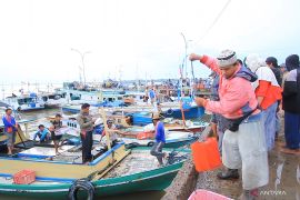 DKP Kalsel dan BPJS Ketenagakerjaan lindungi keselamatan nelayan Batulicin