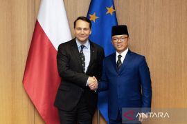 Menlu RI perkuat dialog pertahanan dan ekonomi dengan Polandia