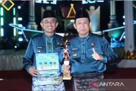 Bupati janji umrohkan kafilah Muaro Jambi