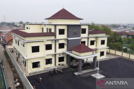 Kapolrestro Bekasi  apresiasi Cipta Karya bangun Gedung Polsek Babelan